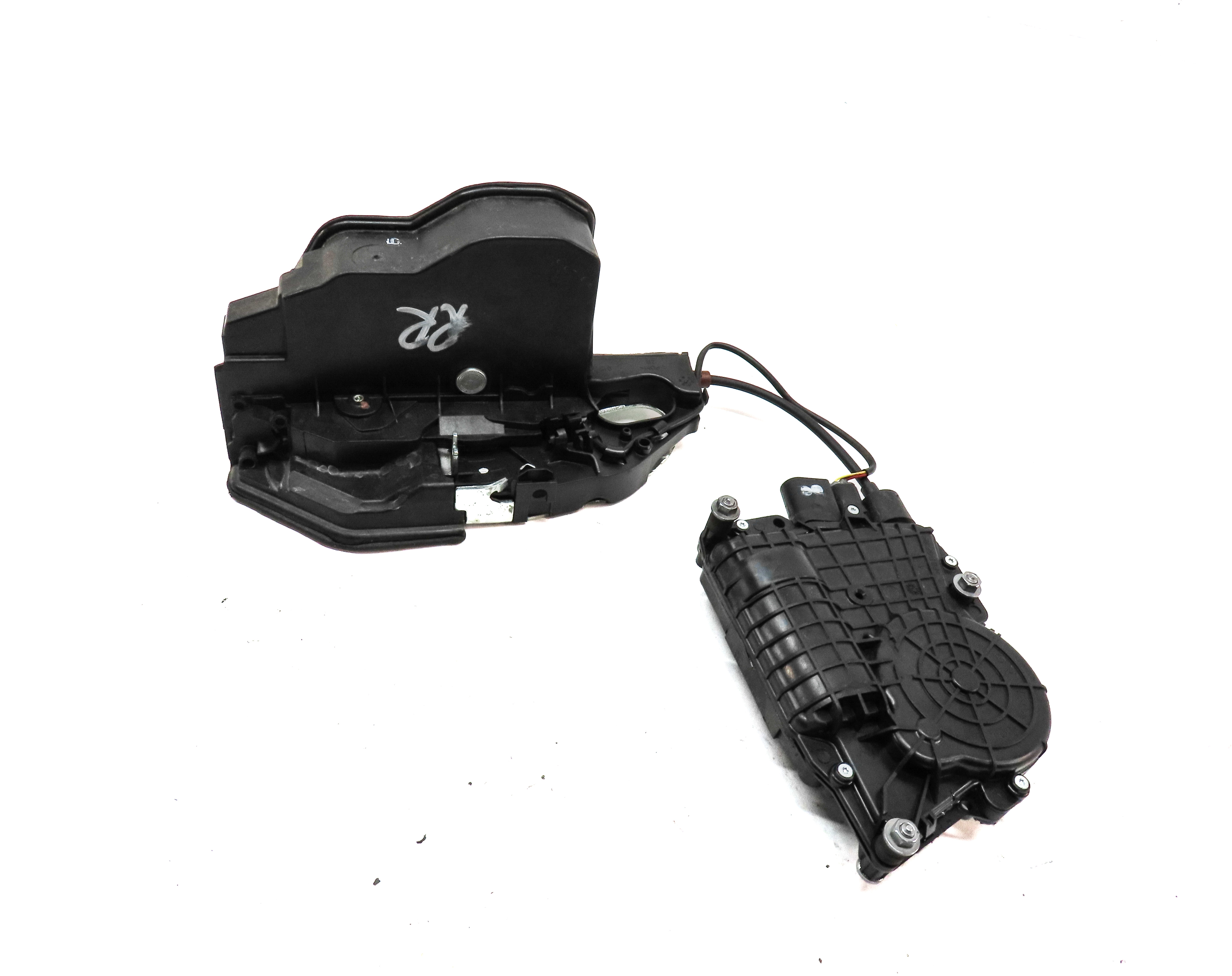 2011-2015 BMW 740i 750i 760i (F01) REAR RIGHT DOOR LOCK LATCH (SOFT CLOSE) — exact item pictured